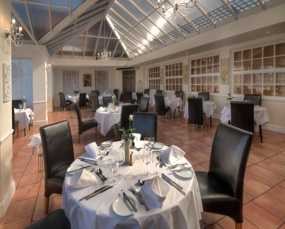 Lord Hill Hotel & Restaurant Шрусбери Экстерьер фото
