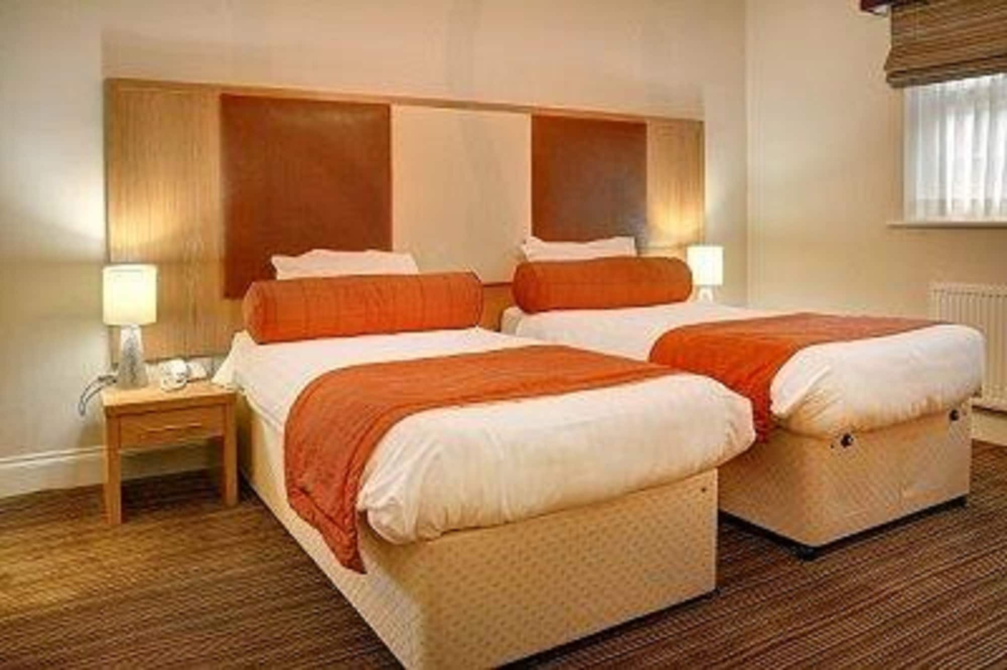 Lord Hill Hotel & Restaurant Шрусбери Экстерьер фото