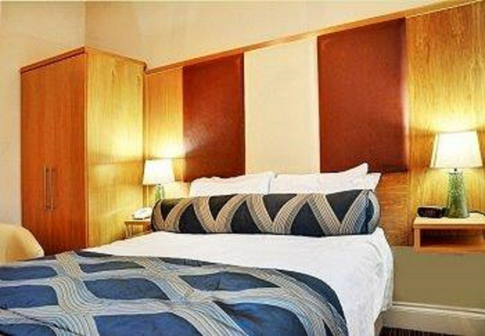 Lord Hill Hotel & Restaurant Шрусбери Экстерьер фото